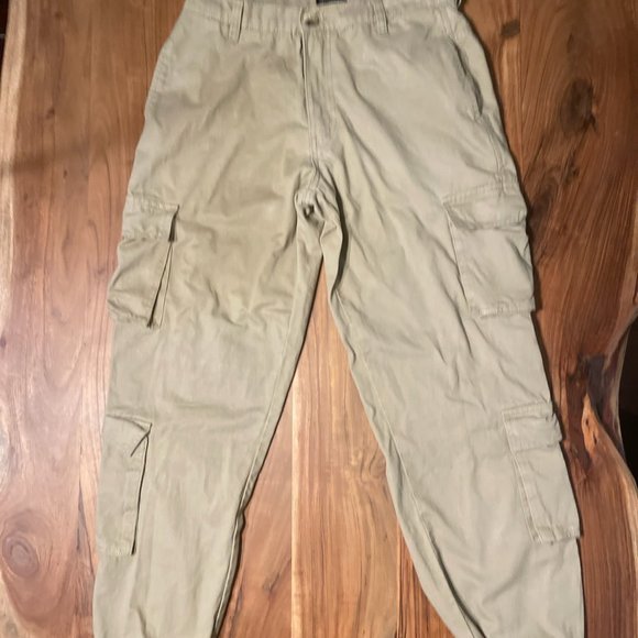 PLT Low Rise Tan Cargo Pants - Picture 7 of 16